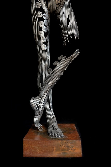 #10 - Baila - Scultpture Metal