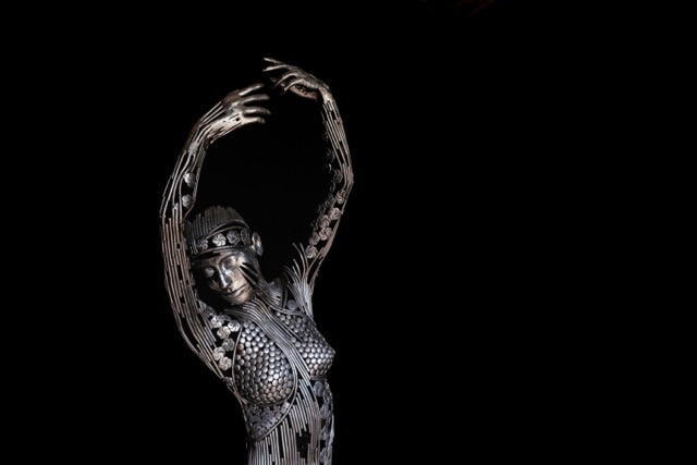 #3 - Baila - Scultpture Metal