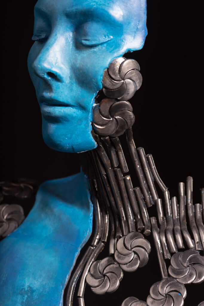 Lola Blue - 2 - Phils-Sculteur
